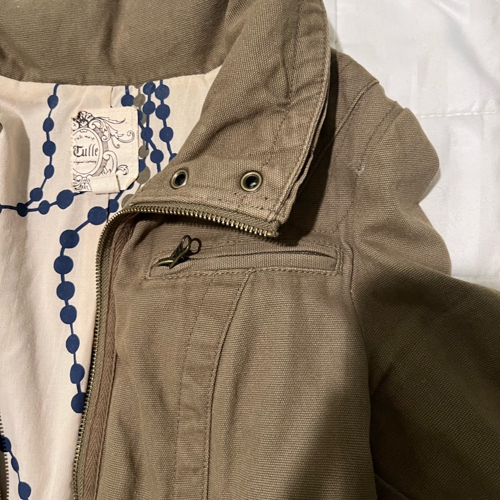 Woman’s jacket - Picture 5 of 8